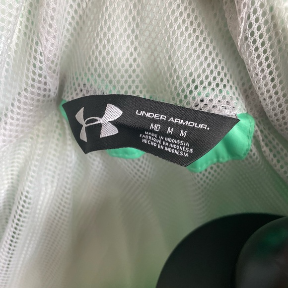 Under Armour lightweight jacket - Picture 2 of 2